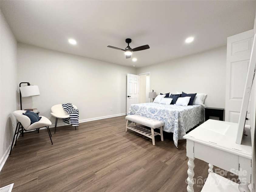 226 Malvern Drive, Concord, NC 28025.  MLS# CAR4226316, YatesRealty ID 12448. Primary Bedroom