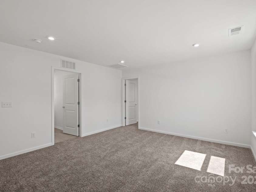 15910 Parkside Crossing Drive, Charlotte, NC 28278.  MLS# CAR4243195, YatesRealty ID 12449. Representative Photo Only