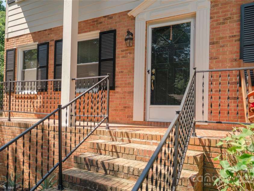 427 Willow Road, Salisbury, NC 28147.  MLS# CAR4290284, YatesRealty ID 12449. 