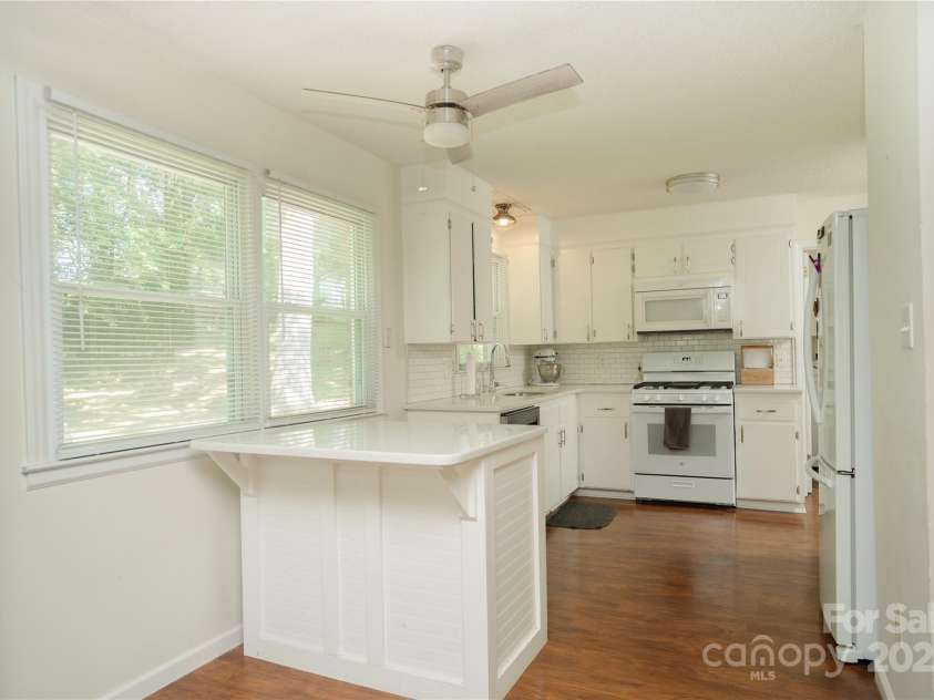 427 Willow Road, Salisbury, NC 28147.  MLS# CAR4290284, YatesRealty ID 12449. 
