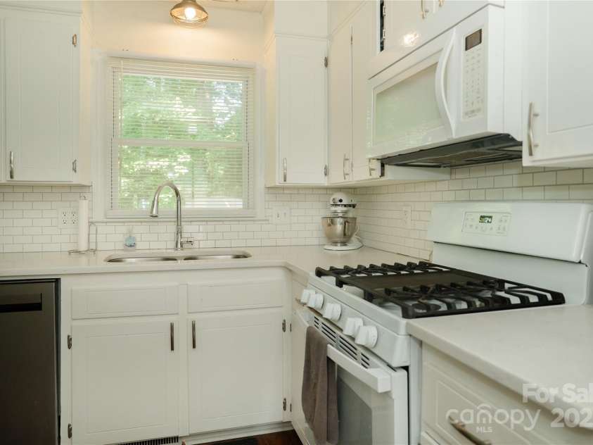 427 Willow Road, Salisbury, NC 28147.  MLS# CAR4290284, YatesRealty ID 12449. 