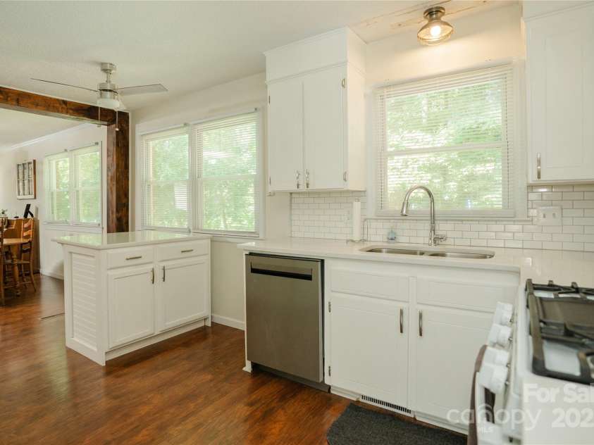 427 Willow Road, Salisbury, NC 28147.  MLS# CAR4290284, YatesRealty ID 12449. 