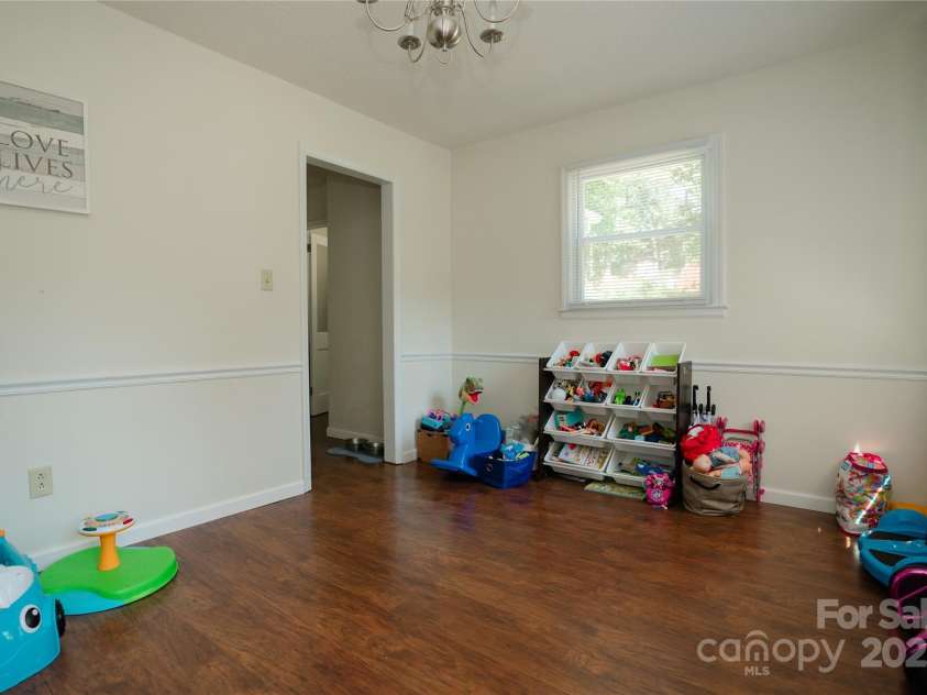 427 Willow Road, Salisbury, NC 28147.  MLS# CAR4290284, YatesRealty ID 12449. 