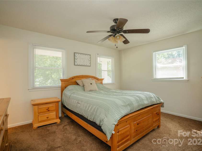 427 Willow Road, Salisbury, NC 28147.  MLS# CAR4290284, YatesRealty ID 12449. 