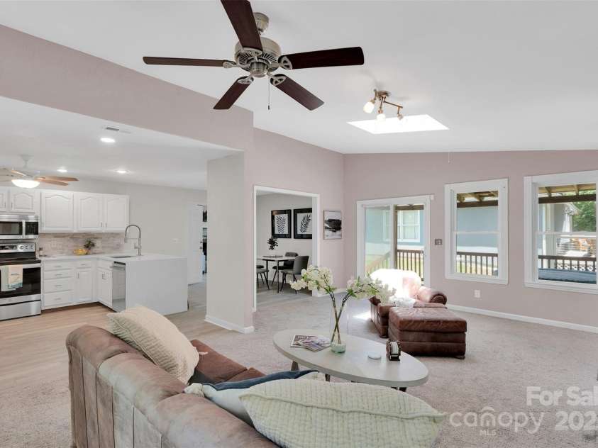 12017 Baywoods Drive, Tega Cay, SC 29708.  MLS# CAR4282105, YatesRealty ID 1245. 