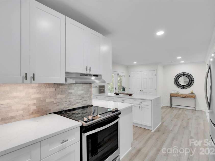 12017 Baywoods Drive, Tega Cay, SC 29708.  MLS# CAR4282105, YatesRealty ID 1245. 