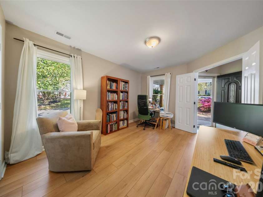 9600 Lawley Lane, Matthews, NC 28105.  MLS# CAR4366424, YatesRealty ID 12450. 
