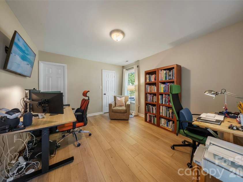 9600 Lawley Lane, Matthews, NC 28105.  MLS# CAR4366424, YatesRealty ID 12450. 