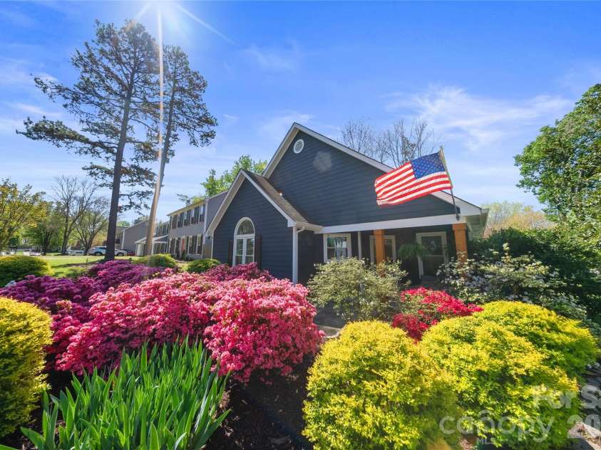 9600 Lawley Lane, Matthews, NC 28105.  MLS# CAR4366424, YatesRealty ID 12450. 