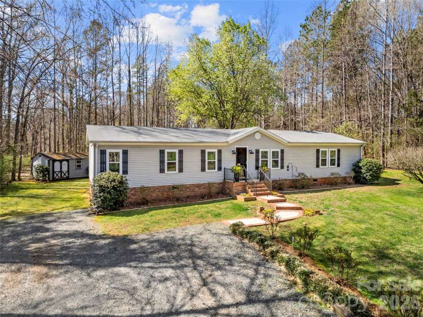 230 Valley View Drive, Clover, SC 29710.  MLS# CAR4368778, YatesRealty ID 12451. 