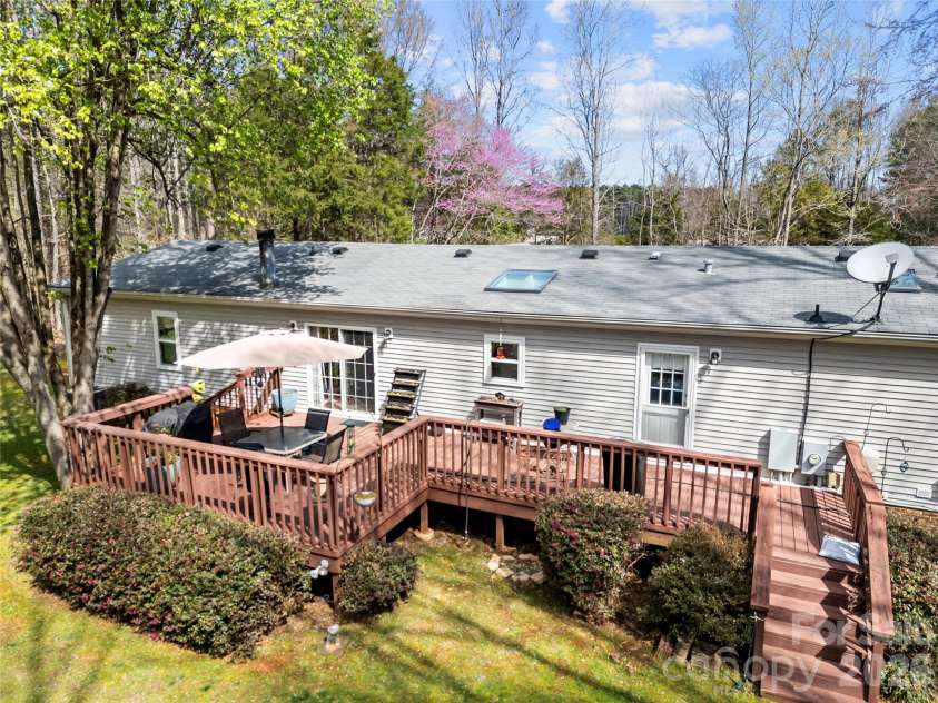 230 Valley View Drive, Clover, SC 29710.  MLS# CAR4368778, YatesRealty ID 12451. 