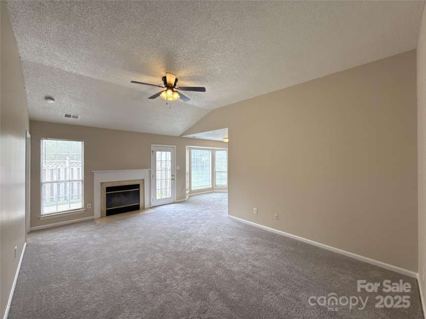 10400 Brawley Lane, Charlotte, NC 28215.  MLS# CAR4243290, YatesRealty ID 12452. 