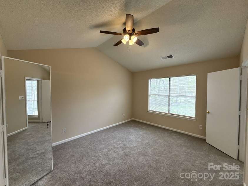 10400 Brawley Lane, Charlotte, NC 28215.  MLS# CAR4243290, YatesRealty ID 12452. 