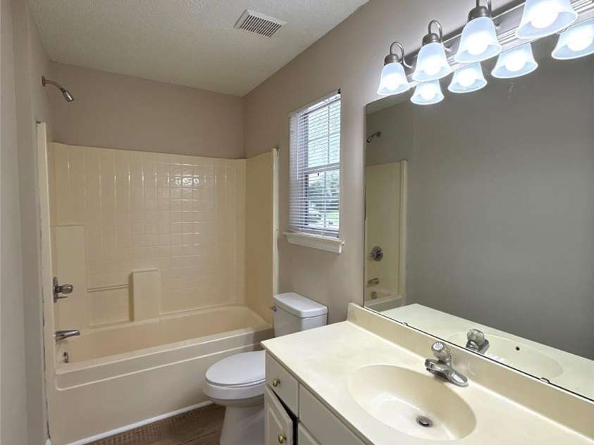 10400 Brawley Lane, Charlotte, NC 28215.  MLS# CAR4243290, YatesRealty ID 12452. 