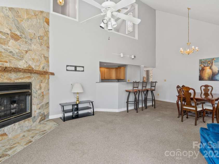 299 Blue Ridge Drive, Marion, NC 28752.  MLS# CAR4227374, YatesRealty ID 12453. 