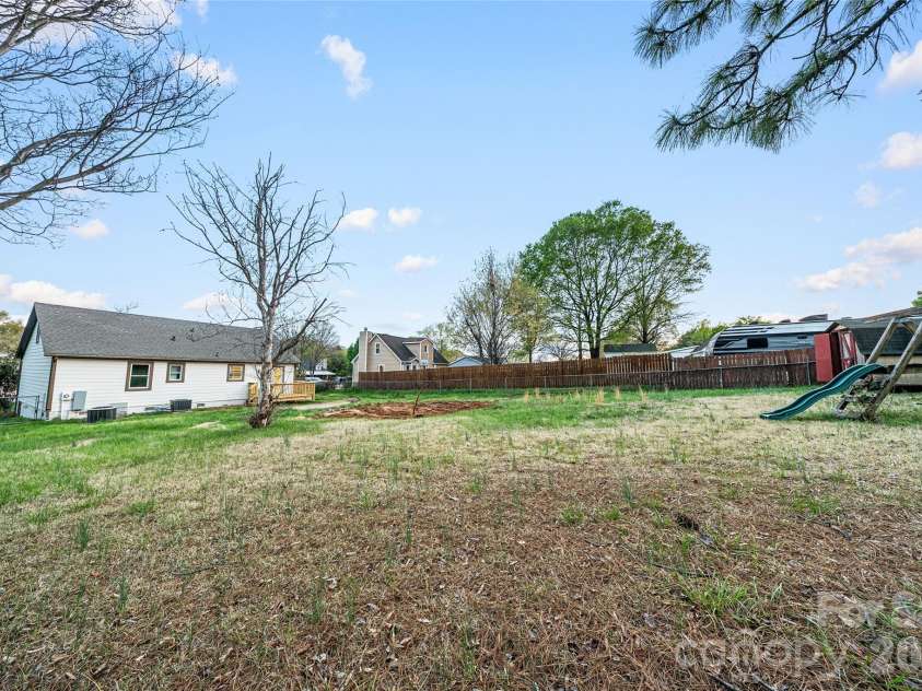 3396 Farm Lake Drive, Concord, NC 28027.  MLS# CAR4362945, YatesRealty ID 12453. 