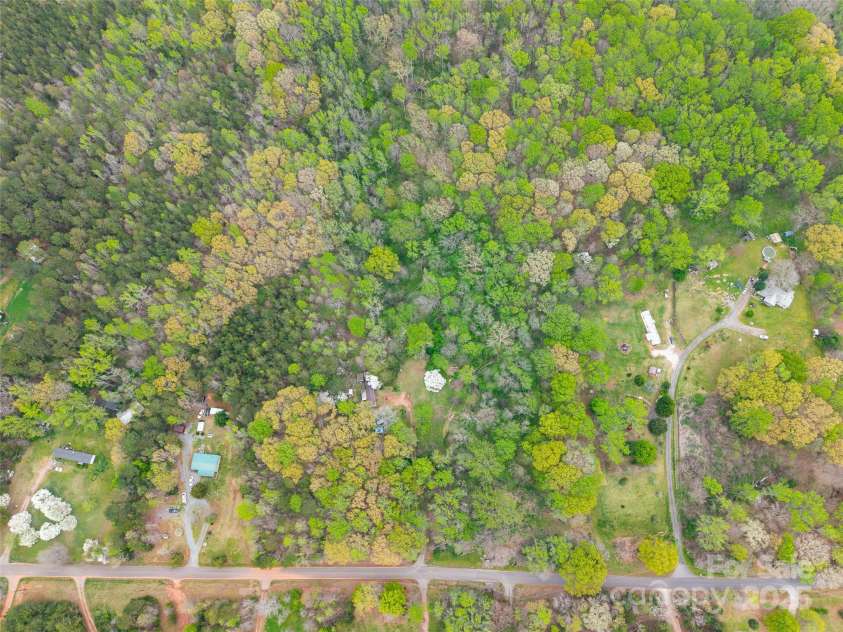 2150 Ashe Road, York, SC 29745.  MLS# CAR4239670, YatesRealty ID 12454. 