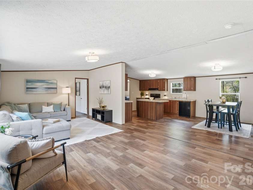 6094 Burnhurst Lane, Denver, NC 28037.  MLS# CAR4360913, YatesRealty ID 12454. 