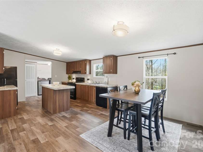 6094 Burnhurst Lane, Denver, NC 28037.  MLS# CAR4360913, YatesRealty ID 12454. 