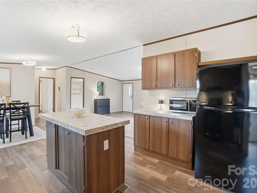 6094 Burnhurst Lane, Denver, NC 28037.  MLS# CAR4360913, YatesRealty ID 12454. 