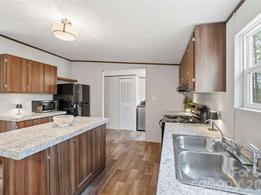 6094 Burnhurst Lane, Denver, NC 28037.  MLS# CAR4360913, YatesRealty ID 12454. 