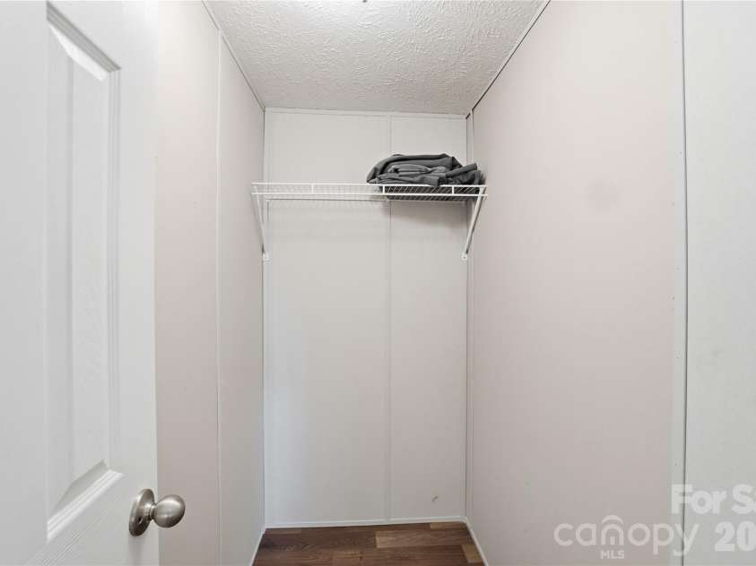 6094 Burnhurst Lane, Denver, NC 28037.  MLS# CAR4360913, YatesRealty ID 12454. 