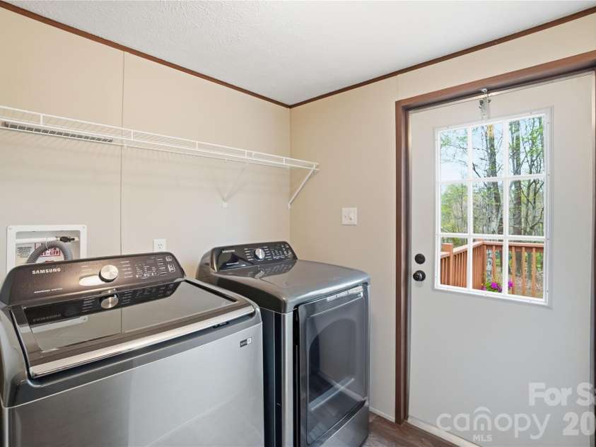 6094 Burnhurst Lane, Denver, NC 28037.  MLS# CAR4360913, YatesRealty ID 12454. 