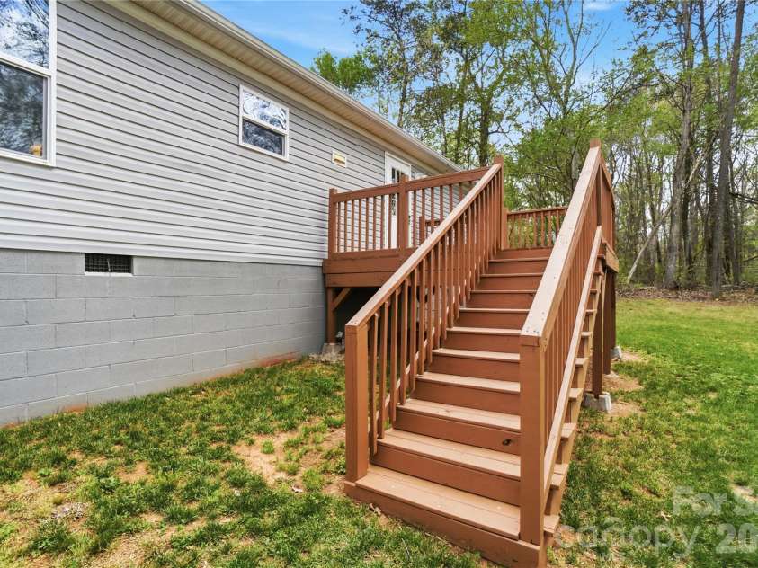 6094 Burnhurst Lane, Denver, NC 28037.  MLS# CAR4360913, YatesRealty ID 12454. 