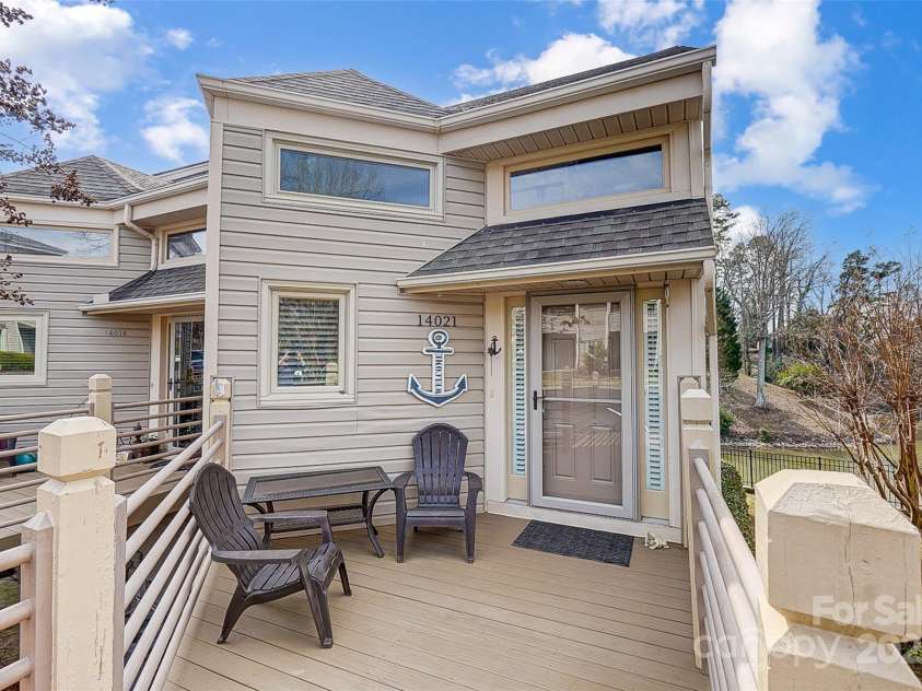 14021 Queens Harbor Road, Charlotte, NC 28278.  MLS# CAR4222497, YatesRealty ID 12458. 