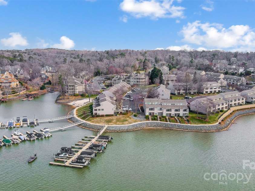 14021 Queens Harbor Road, Charlotte, NC 28278.  MLS# CAR4222497, YatesRealty ID 12458. 