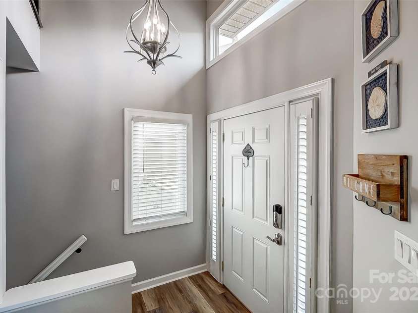 14021 Queens Harbor Road, Charlotte, NC 28278.  MLS# CAR4222497, YatesRealty ID 12458. 