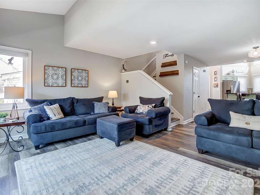 14021 Queens Harbor Road, Charlotte, NC 28278.  MLS# CAR4222497, YatesRealty ID 12458. 