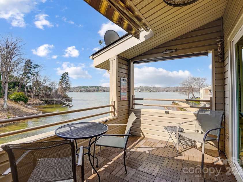 14021 Queens Harbor Road, Charlotte, NC 28278.  MLS# CAR4222497, YatesRealty ID 12458. 