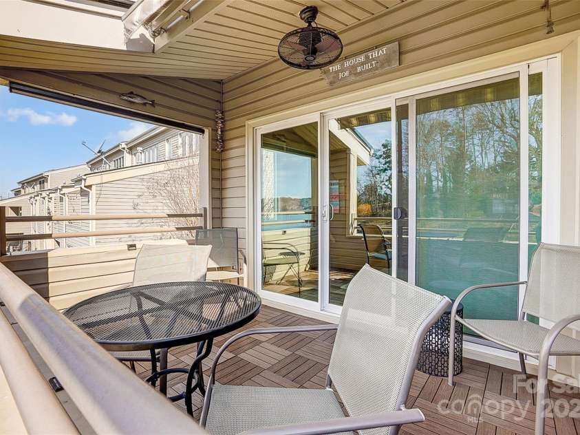 14021 Queens Harbor Road, Charlotte, NC 28278.  MLS# CAR4222497, YatesRealty ID 12458. 