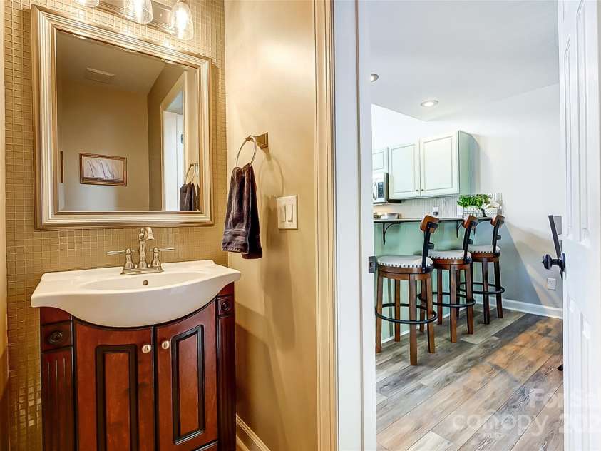 14021 Queens Harbor Road, Charlotte, NC 28278.  MLS# CAR4222497, YatesRealty ID 12458. 