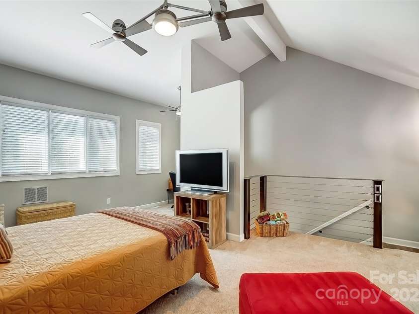 14021 Queens Harbor Road, Charlotte, NC 28278.  MLS# CAR4222497, YatesRealty ID 12458. 