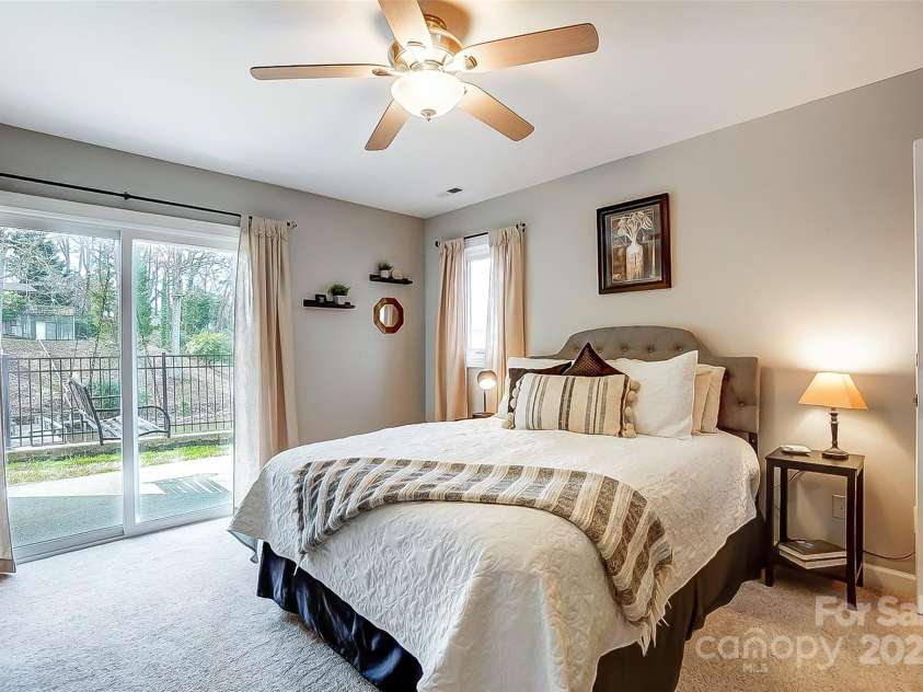 14021 Queens Harbor Road, Charlotte, NC 28278.  MLS# CAR4222497, YatesRealty ID 12458. 