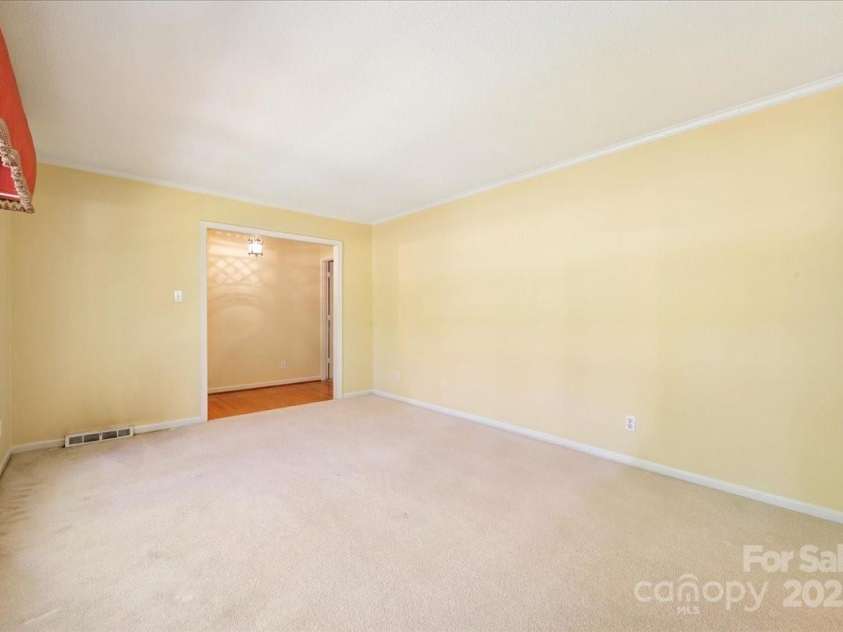 415 Princeton Drive, Salisbury, NC 28144.  MLS# CAR4252075, YatesRealty ID 12459. 