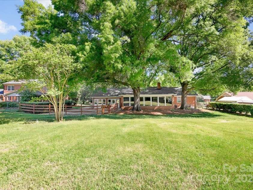 415 Princeton Drive, Salisbury, NC 28144.  MLS# CAR4252075, YatesRealty ID 12459. 