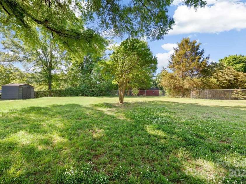 415 Princeton Drive, Salisbury, NC 28144.  MLS# CAR4252075, YatesRealty ID 12459. 