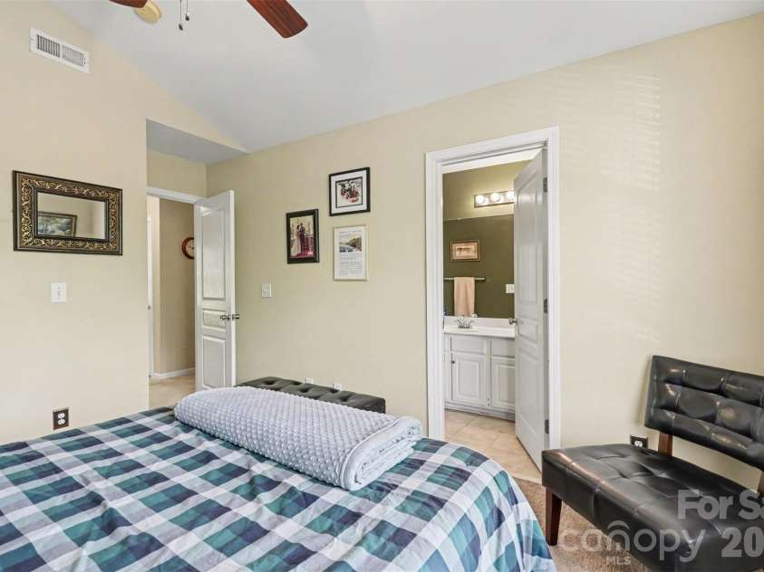 8418 Chaceview Court, Charlotte, NC 28269.  MLS# CAR4368369, YatesRealty ID 12459. 