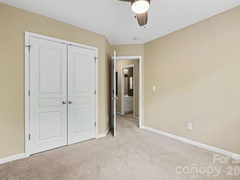 8418 Chaceview Court, Charlotte, NC 28269.  MLS# CAR4368369, YatesRealty ID 12459. 