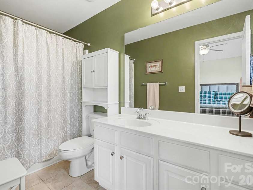 8418 Chaceview Court, Charlotte, NC 28269.  MLS# CAR4368369, YatesRealty ID 12459. 