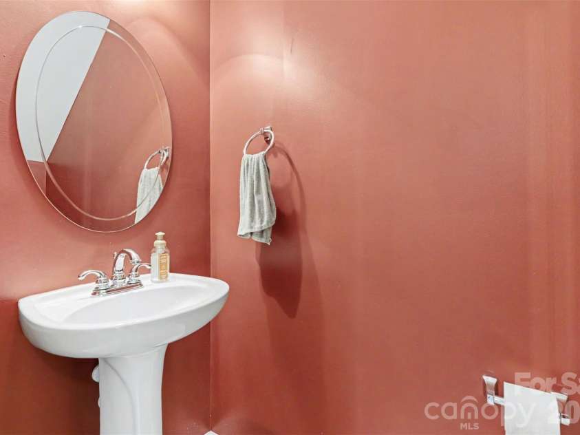 8418 Chaceview Court, Charlotte, NC 28269.  MLS# CAR4368369, YatesRealty ID 12459. 