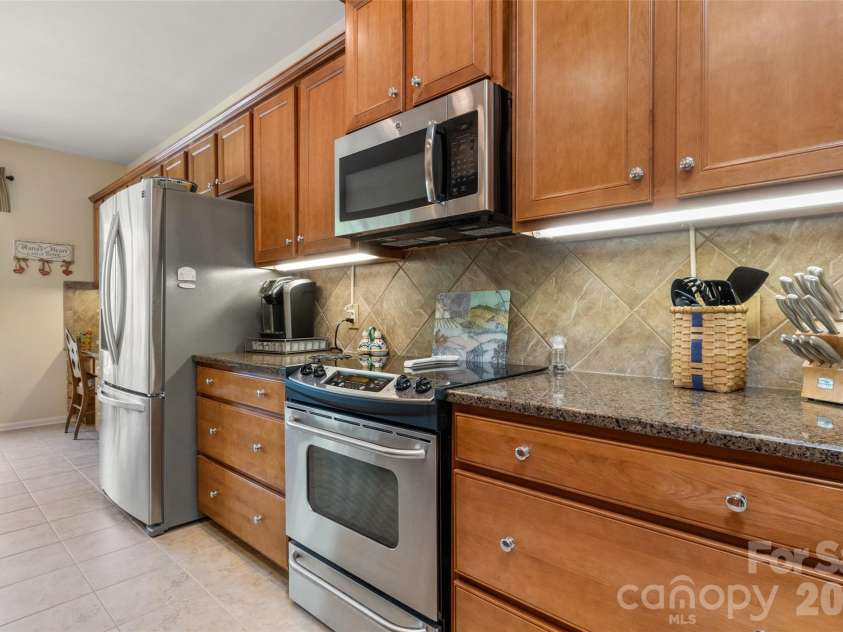 27064 Sanderling Court, Fort Mill, SC 29707.  MLS# CAR4366692, YatesRealty ID 12460. 