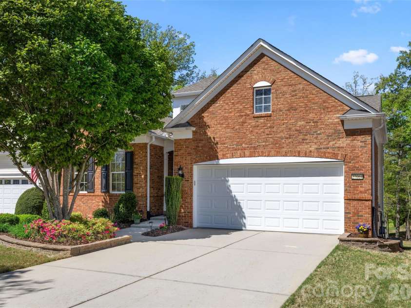 27064 Sanderling Court, Fort Mill, SC 29707.  MLS# CAR4366692, YatesRealty ID 12460. 