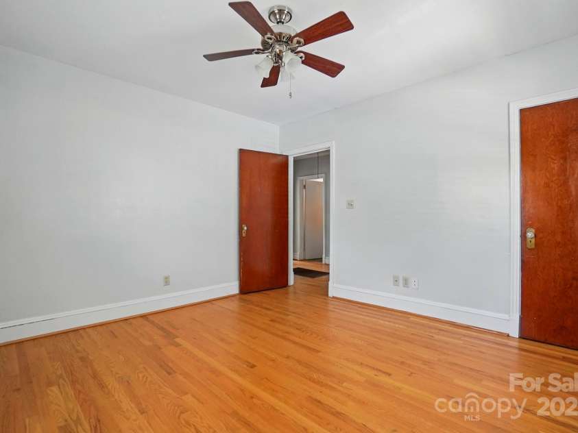 604 Meadowbrook Road, Kings Mountain, NC 28086.  MLS# CAR4255699, YatesRealty ID 12460. 