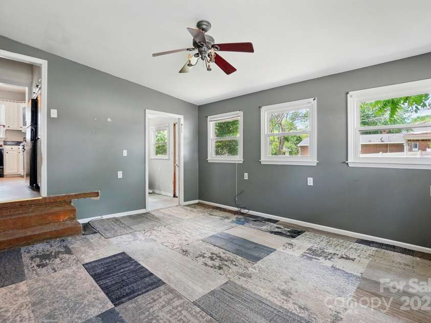 604 Meadowbrook Road, Kings Mountain, NC 28086.  MLS# CAR4255699, YatesRealty ID 12460. 