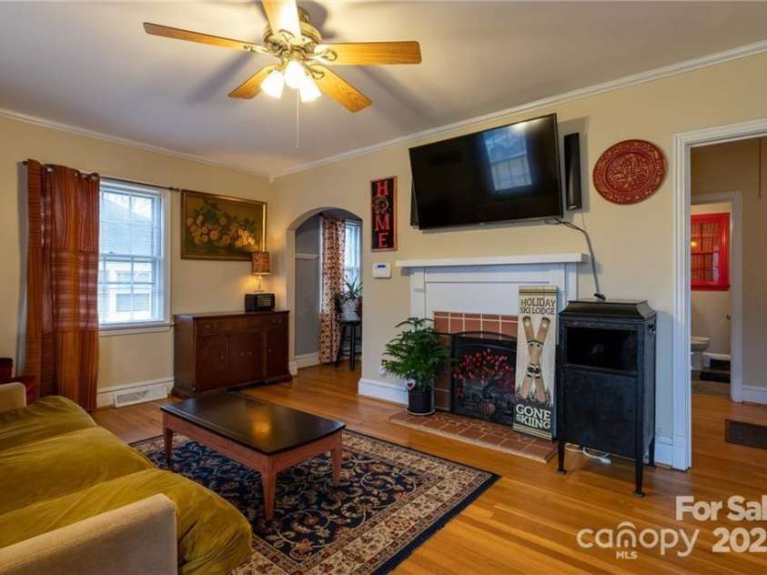 604 Meadowbrook Road, Kings Mountain, NC 28086.  MLS# CAR4255699, YatesRealty ID 12460. When occupied