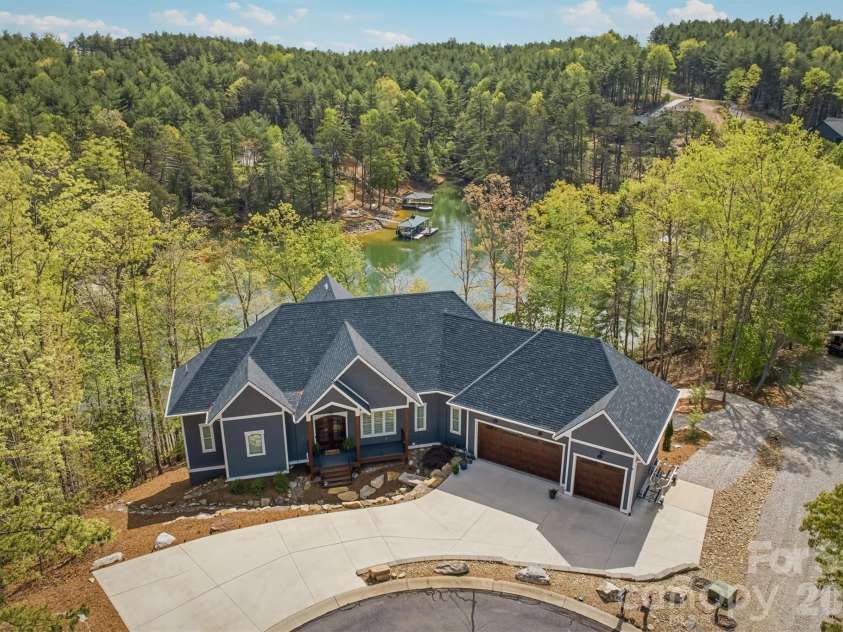 10 Otter Cove Court, Nebo, NC 28761.  MLS# CAR4356573, YatesRealty ID 12461. 